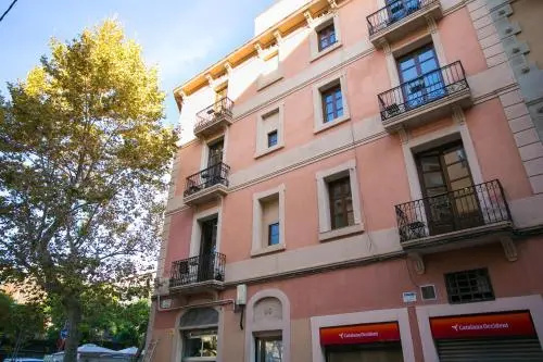 Deco Sants Fira Apartments — забронировать отель в Барселоне