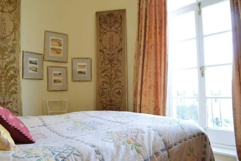 Central Notting Hill 1 Bedroom Apartment — отель с удобным расположением в Лондоне