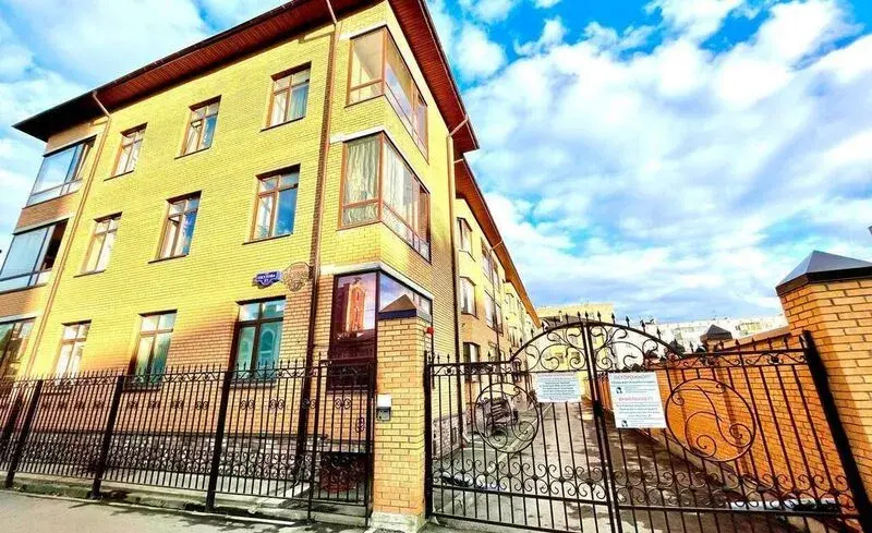 Логиновы. Апарт на улице Окулова, д. 37 — забронировать отель в Перми