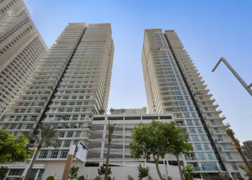 Dream Inn Apartments - Sunrise Bay Beach Front — отель с удобным расположением в Дубае