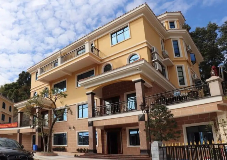 Conghua Hotspring Luck Villa — отель с удобствами в Гуанчжоу