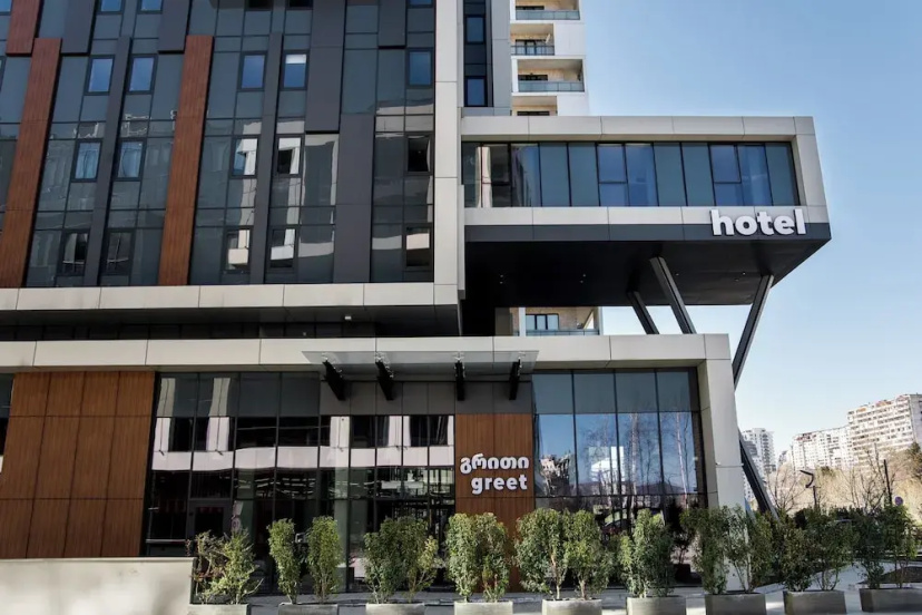 Сравните цены на Ibis Styles Tbilisi Mzuiri Park в Тбилиси