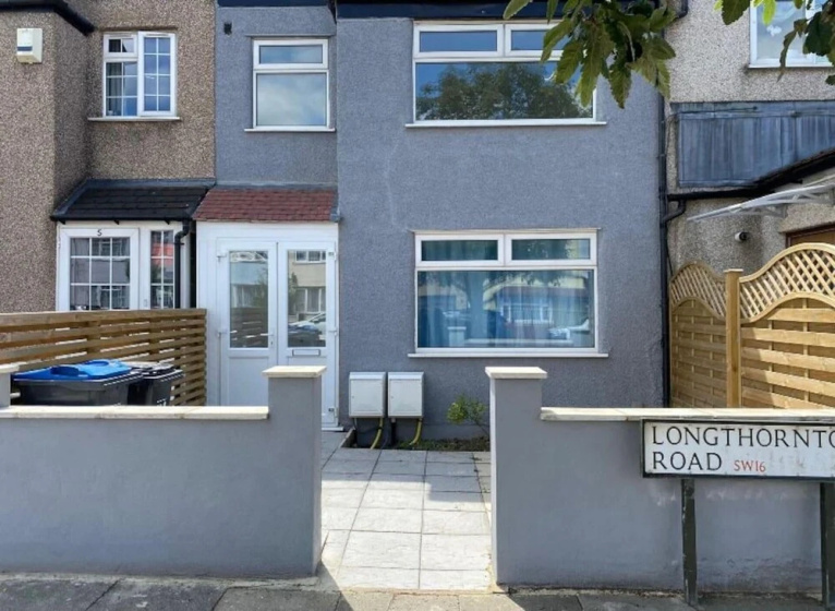 Modern Apartment in Nice Area in South London — забронировать отель в Лондоне