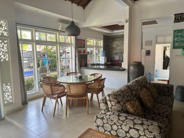 Bayshore Villa Sanur 3 — отель в Денпасар, Индонезия