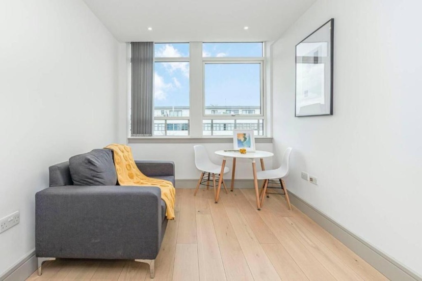 Charming 1-bed Apartment in Harrow — забронировать отель в Лондоне