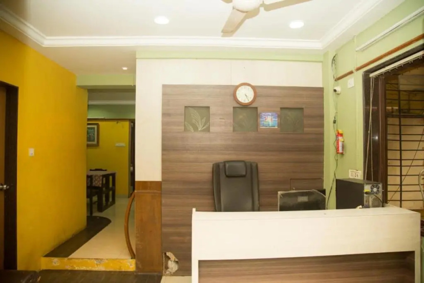 Srujan Sarai Service Apartment — отель с удобным расположением в Мумбаи