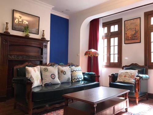 Shijing Girl Guest House Shanghai 1935 Branch — отель с удобным расположением в Шанхае