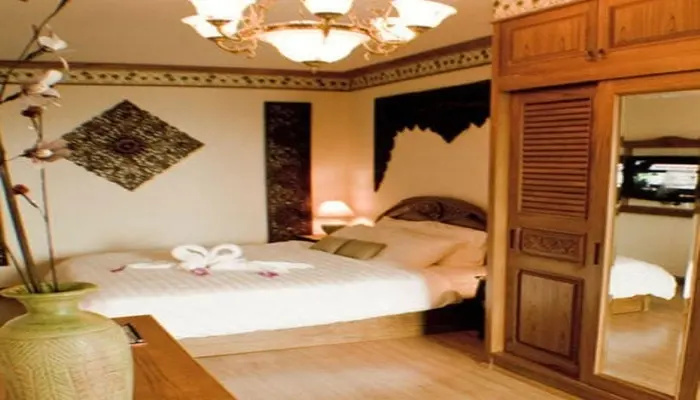 BACC Serviced Apartments — отель в Бангкоке, Таиланд
