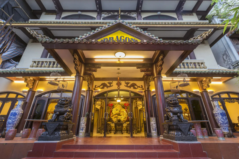 Dragon Hotel 3 — отель в Ханое, Вьетнам
