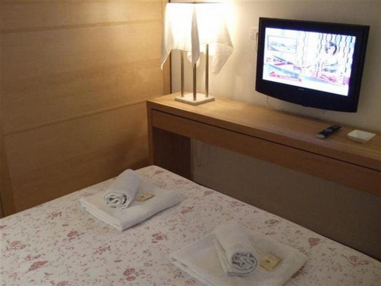 Apollo Apartment — отель в Риме, Италия