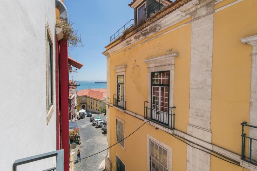 Cozy Flat in the Heart of Alfama — отзывы гостей и цены