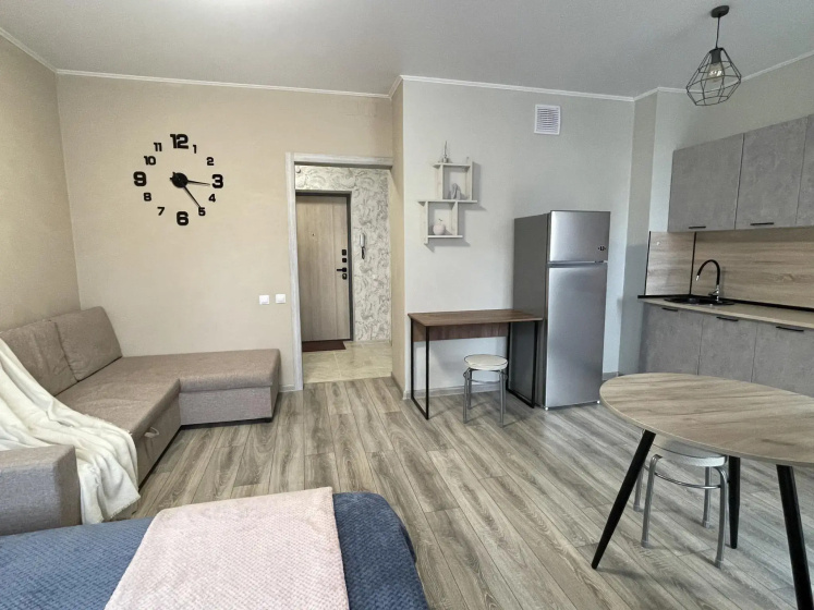 Apartamenty Kras Kvartirka na ul. Aprel'skaa, d. 5K — отель с удобствами в Красноярске