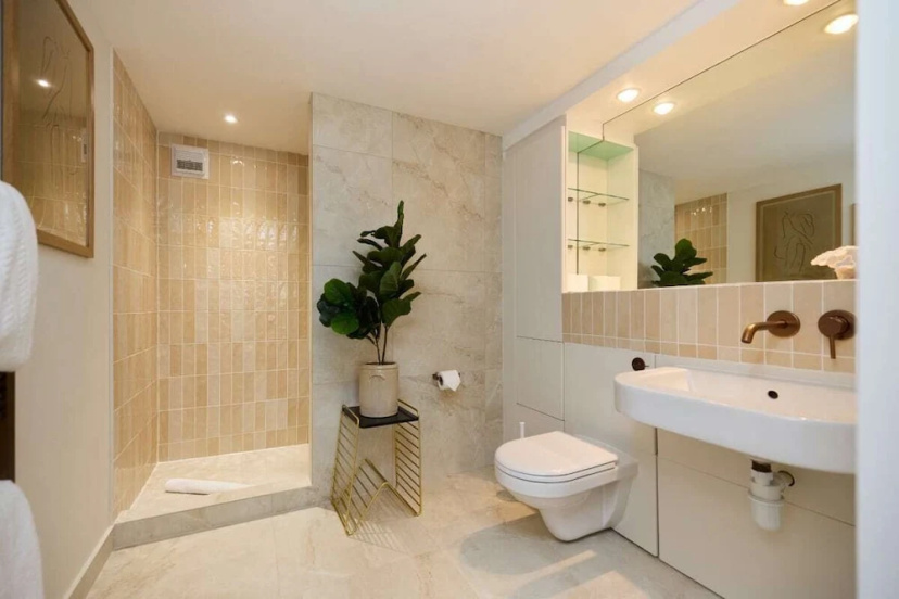 The Wenlock Arms - Inviting 1bdr Flat With Study Room and Balcony — комфортный отель в Лондоне