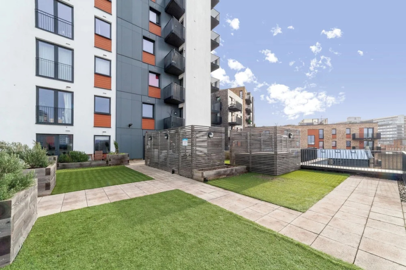 Nice Apartment in Woolwich — забронировать отель в Лондоне