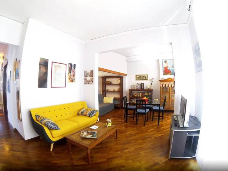 Apartment Via Alessandro Manzoni - 2 — отель с удобствами в Неаполе