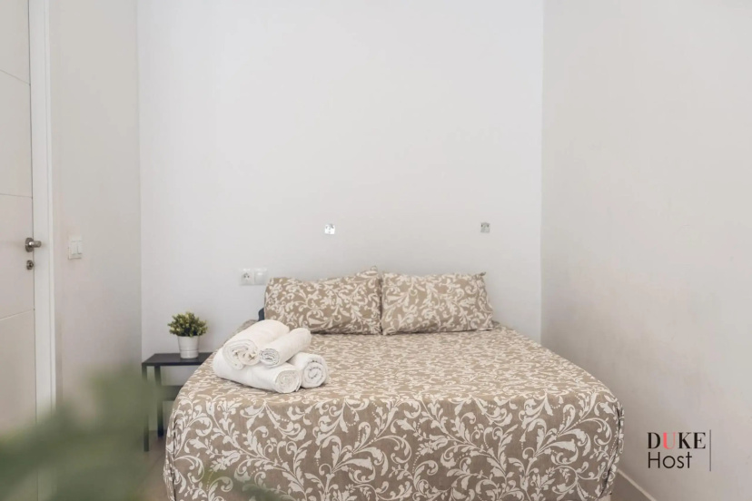 Цены на Santa Maria de la cabeza2 Apartments в Мадриде