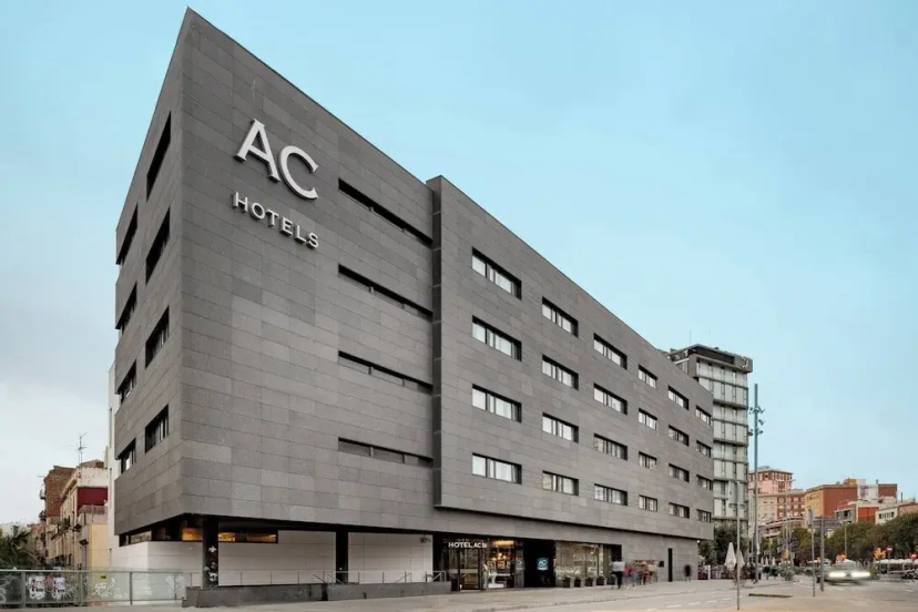 AC Hotel Sants — отель с удобствами в Барселоне