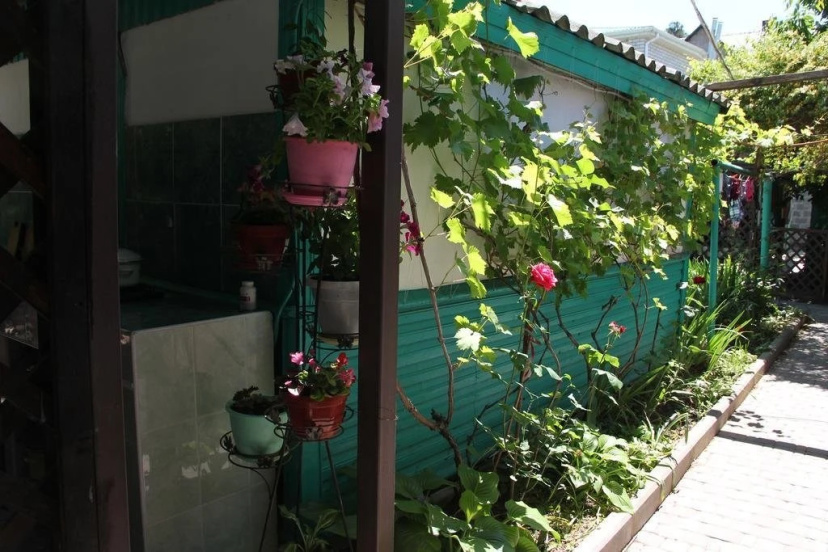 Guest house on Ulianovskaya — отель с удобствами в Геленджике