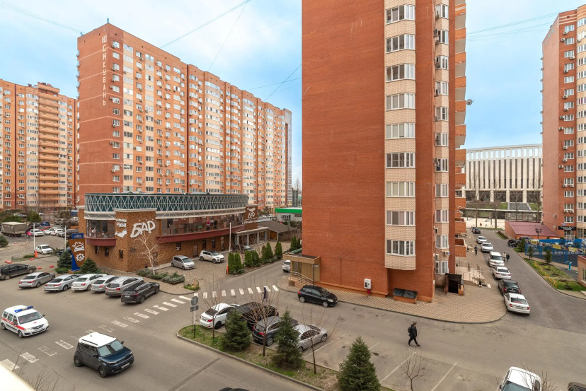 ТутЖивут на улице Восточно-Кругликовская 22/2 — отель в Краснодаре, Россия