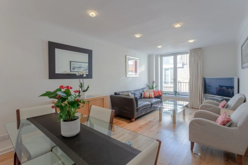 2 Bedroom House in Maida Vale With Balcony — отель с удобным расположением в Лондоне