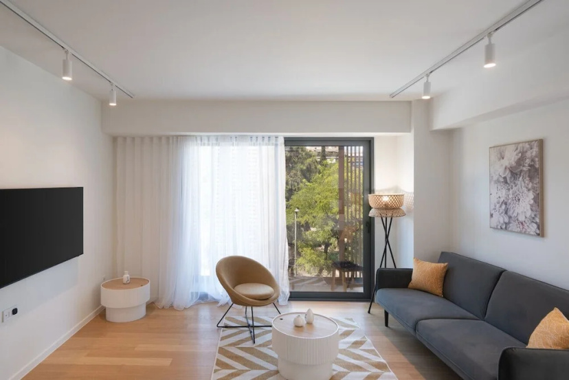LIV Athinum 1 - Luxury Apartment 1A — отель в Афины, Греция
