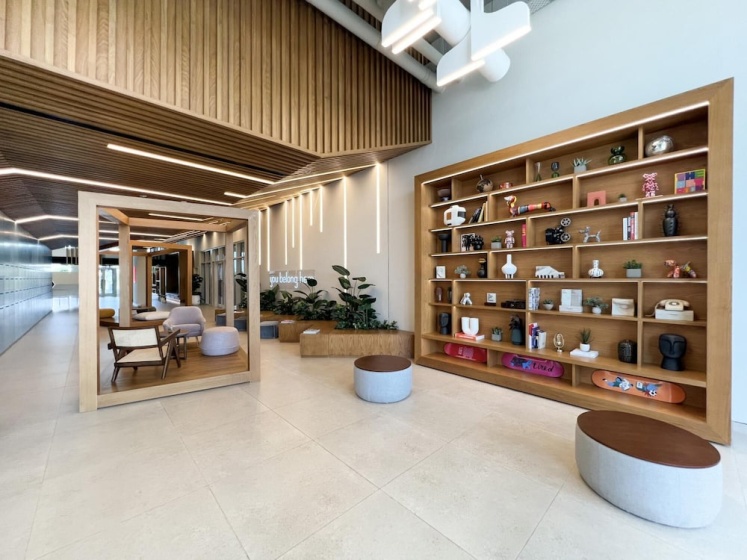 Modern Boho 1BR Sleeps4 Balcony Pool Gym Dxbhills — отель с удобным расположением в Дубае