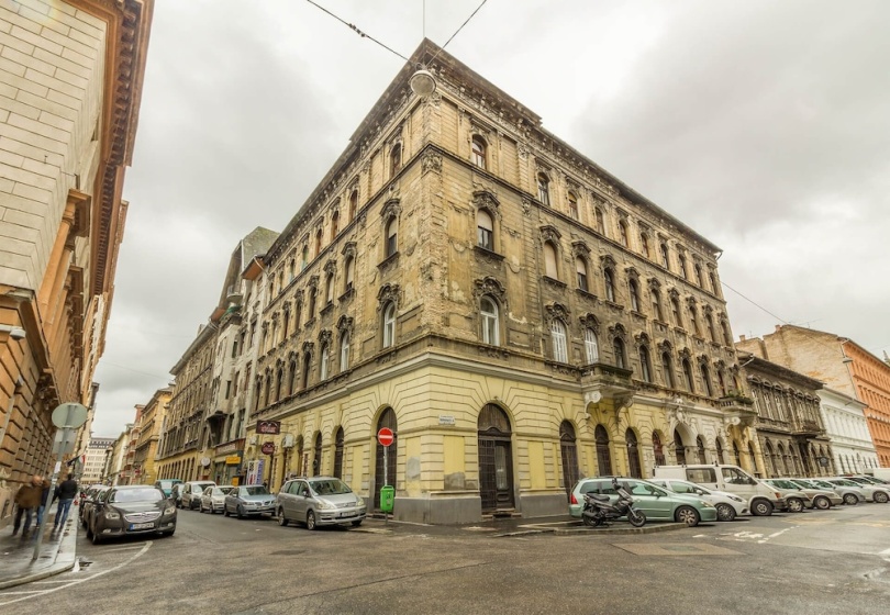 Gumbo Luxury Duplex Apartment — забронировать отель в Будапеште