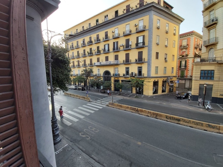 Dormire a Napoli Centro Holiday House — забронировать отель в Неаполе