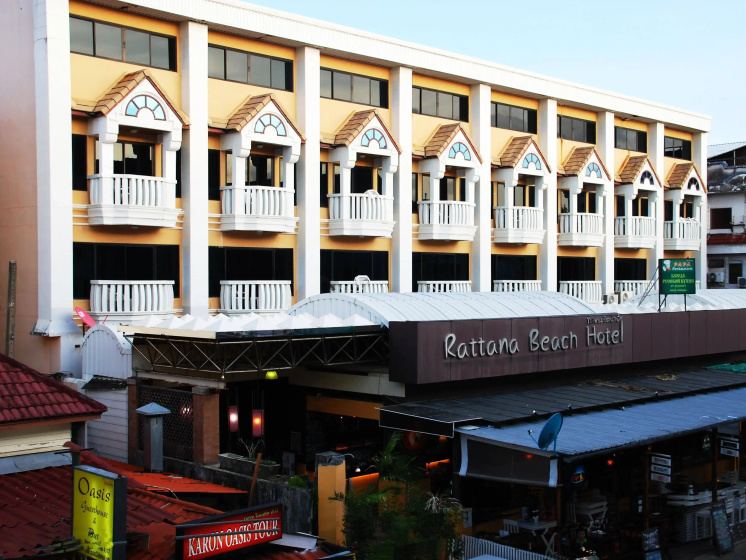 Rattana Beach Hotel — отзывы гостей и цены