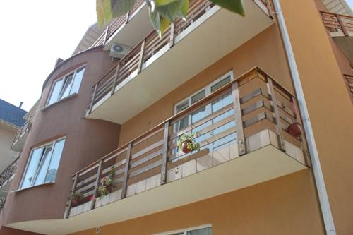 Mango Guest House — отель с удобным расположением в Сириусе
