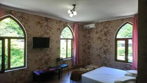 Guest House Staraya Gagra — комфортный отель в Гагра