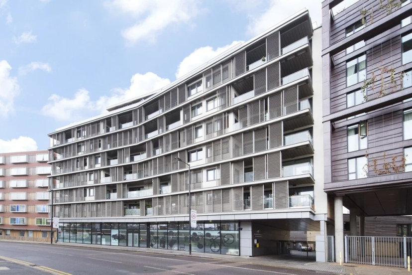 Luxury 1BR Shoreditch Apartment — отель с удобным расположением в Лондоне