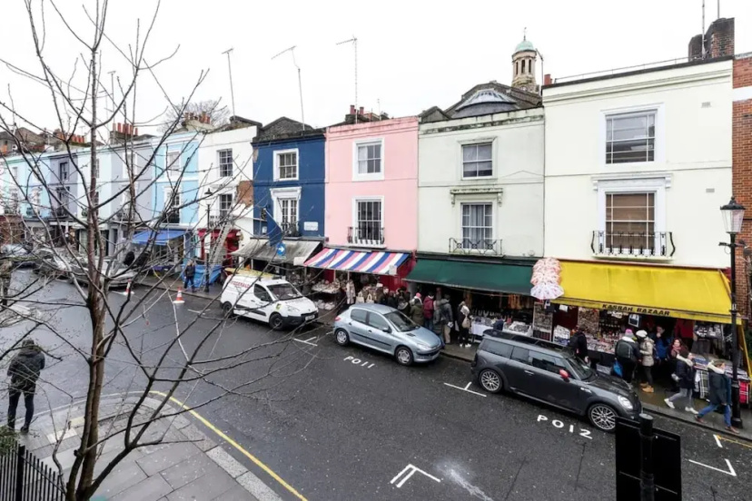 Цены на 3 Bedroom Apartment on Portobello Road in Notting Hill в Лондоне