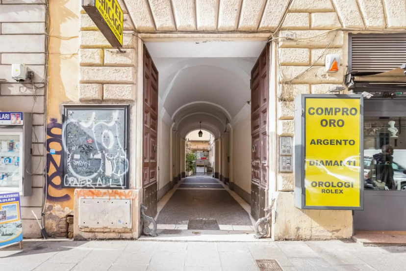 Цены на One bedroom appartement with city view and wifi at Roma в Риме