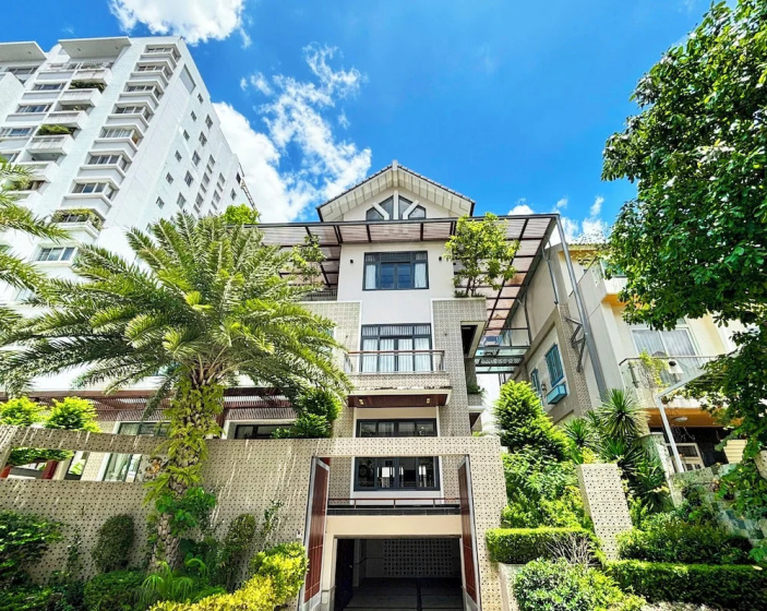 Lumiere Villa Nam Thong Phu My Hung — отель с удобствами в Хошимине