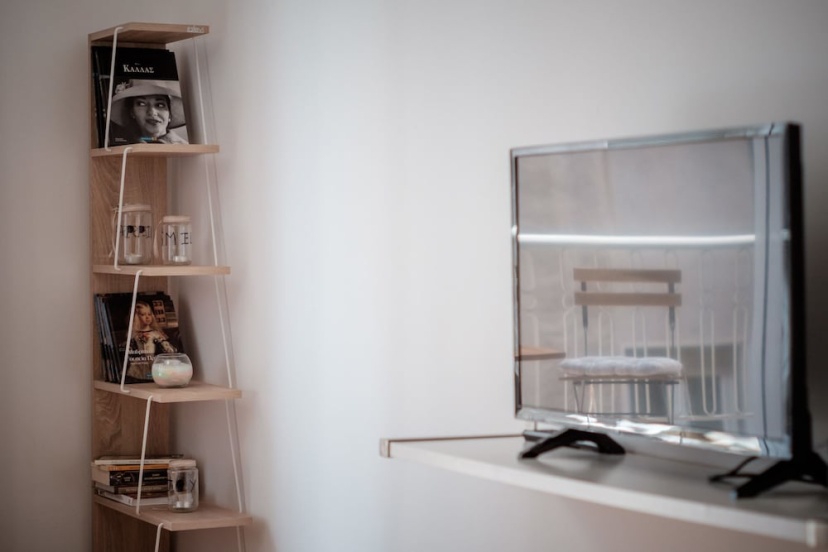 Цены на Comfortable 2BD apartment next to Megaro в Афины