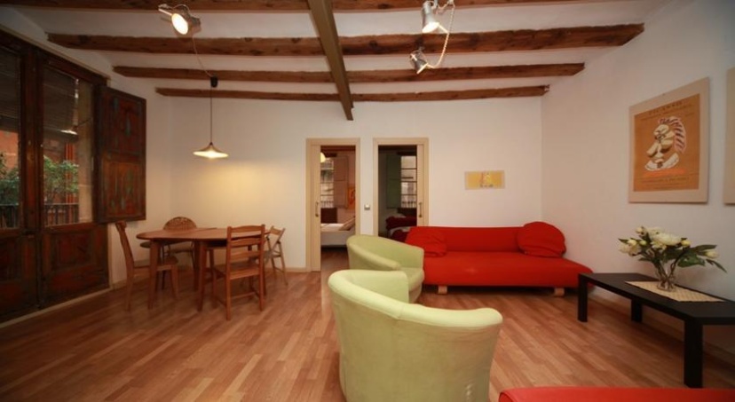 Apartments Esparteria Born — отель с удобствами в Барселоне