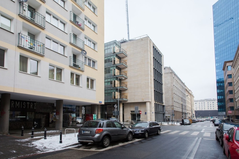 Jasna Apartment for 4 (B15) — отель с удобным расположением в Варшаве