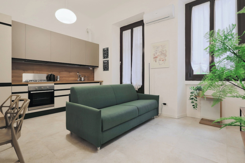 Цены на JOIVY Spacious Family Apartment в Милане