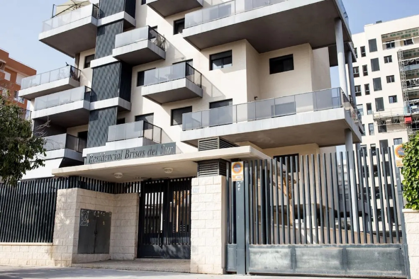 Brisas del Sur Apartment — отель с удобным расположением в Аликанте
