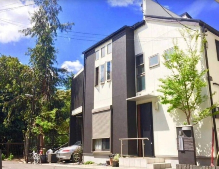 InstaHomes — забронировать отель в Токио