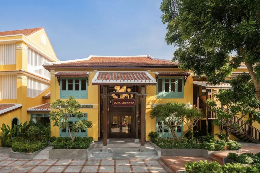 The Signature Hoi An — отель рядом с интересными местами в Дананге
