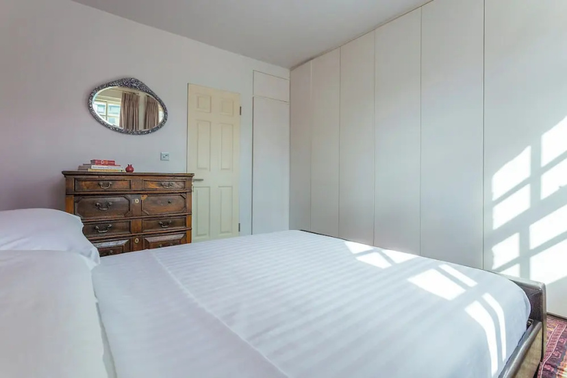 Rutland Mews South by Onefinestay — забронировать отель в Лондоне