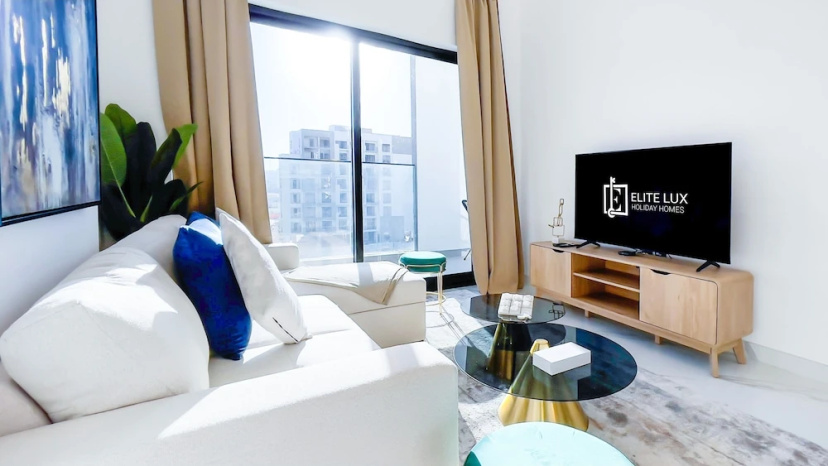 Elite LUX Holiday Homes - Luxe Gardenia 2BR Haven in Arjan Dubai — забронировать отель в Дубае