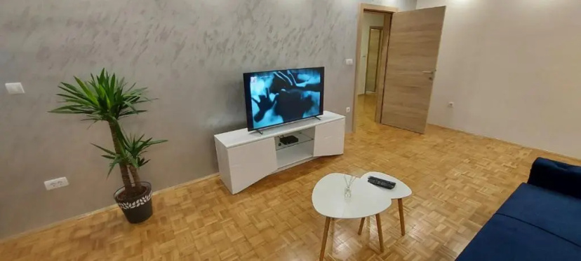 Apartman Blok 45 (reka Sava) — отель в Белграде, Сербия