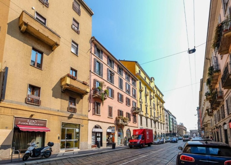 The Best Rent - Crocetta Apartment — отель с удобным расположением в Милане