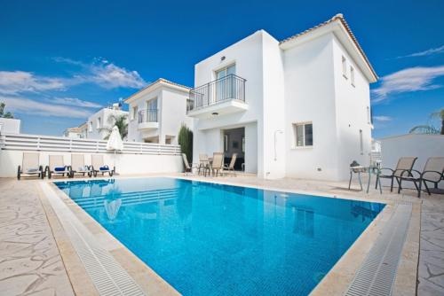 The Complete Guide To Renting Your Exclusive Holiday Villa in Paralimni with Private Pool And Close To the Beach, Paralimni Villa 1290 — отель с удобным расположением в Протарас