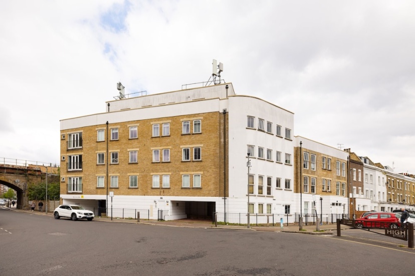 Spacious 2 Bed - Battersea High Street — отель в Лондоне, Соединенное Королевство