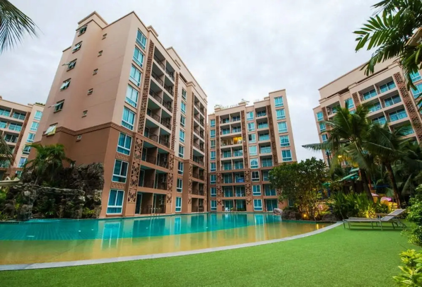 Цены на Atlantis Condo Pattaya by Panissara в Паттайе