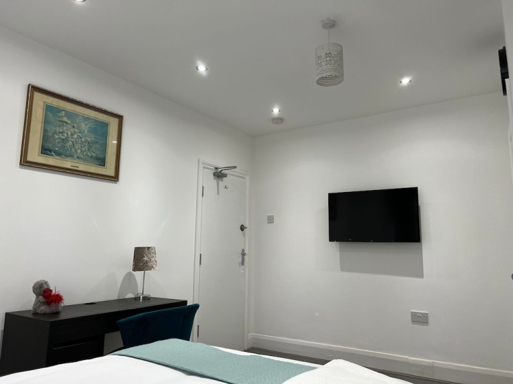Inviting 2-bed Apartment in Ilford — комфортный отель в Лондоне